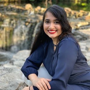 Meet your Posher, Amber